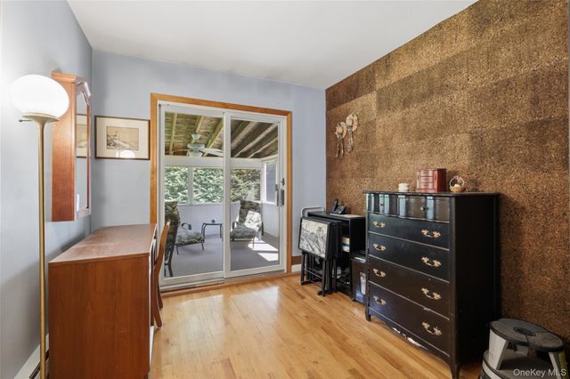 183 N Oak Street, Massapequa, NY 11758