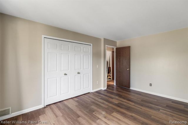 32005 W 12 Mile Road 205, Farmington, MI 48334