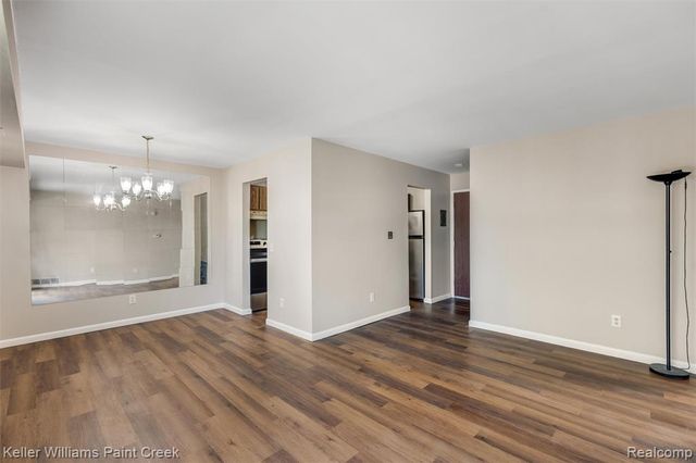 32005 W 12 Mile Road 205, Farmington, MI 48334