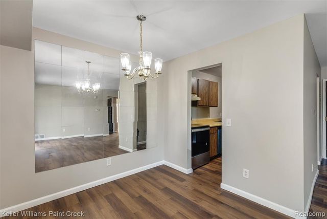 32005 W 12 Mile Road 205, Farmington, MI 48334