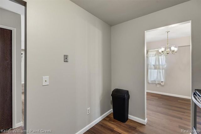 32005 W 12 Mile Road 205, Farmington, MI 48334