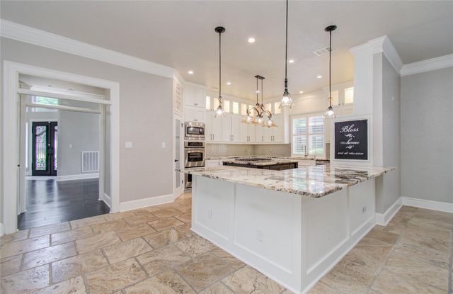 1703 Brookside Pine Lane, Houston, TX 77345