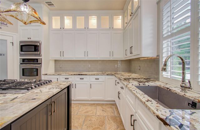 1703 Brookside Pine Lane, Houston, TX 77345