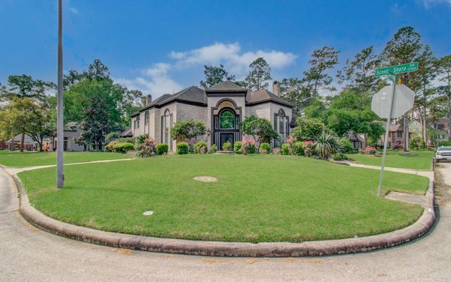 1703 Brookside Pine Lane, Houston, TX 77345