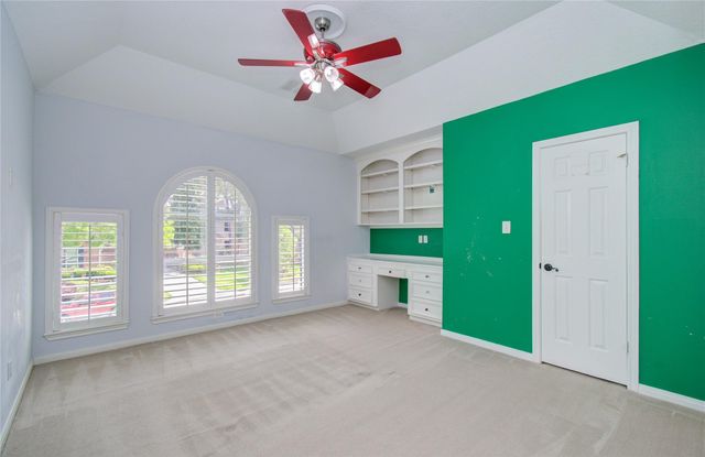 1703 Brookside Pine Lane, Houston, TX 77345