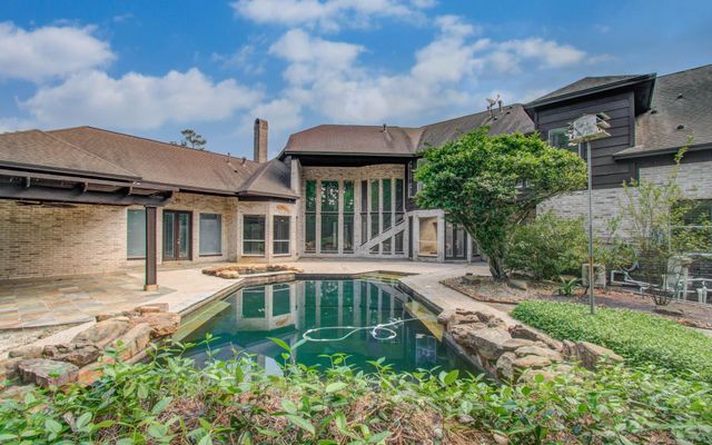 1703 Brookside Pine Lane, Houston, TX 77345