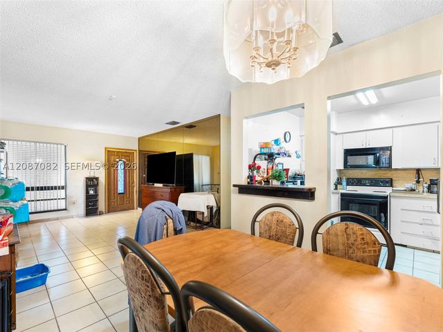 5440 E 7th Ave, Hialeah, FL 33013