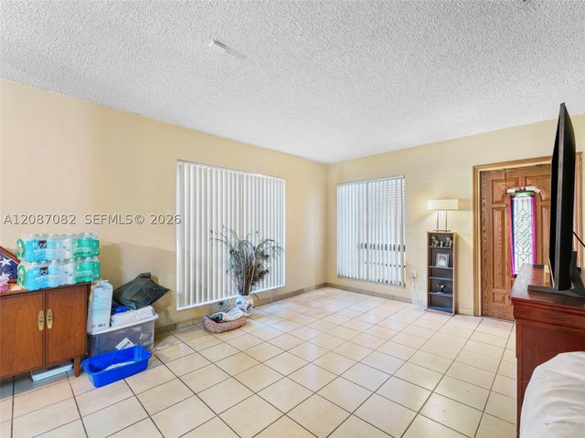 5440 E 7th Ave, Hialeah, FL 33013