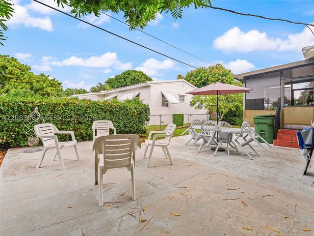 5440 E 7th Ave, Hialeah, FL 33013