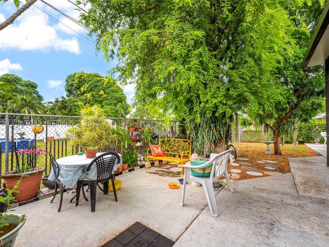 5440 E 7th Ave, Hialeah, FL 33013