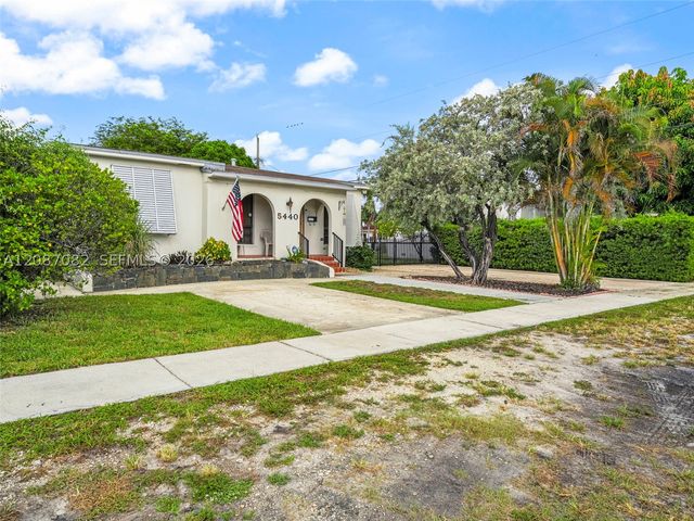 5440 E 7th Ave, Hialeah, FL 33013