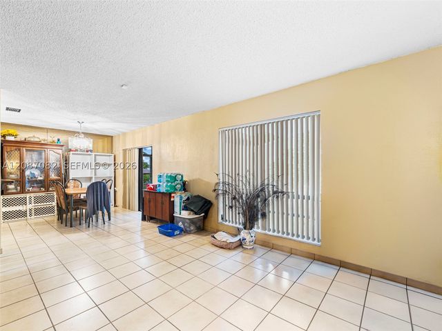 5440 E 7th Ave, Hialeah, FL 33013