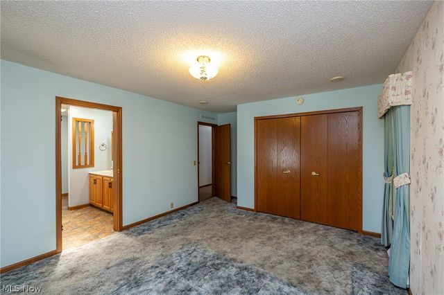 12 Jessica Lane, Olmsted Twp, OH 44138
