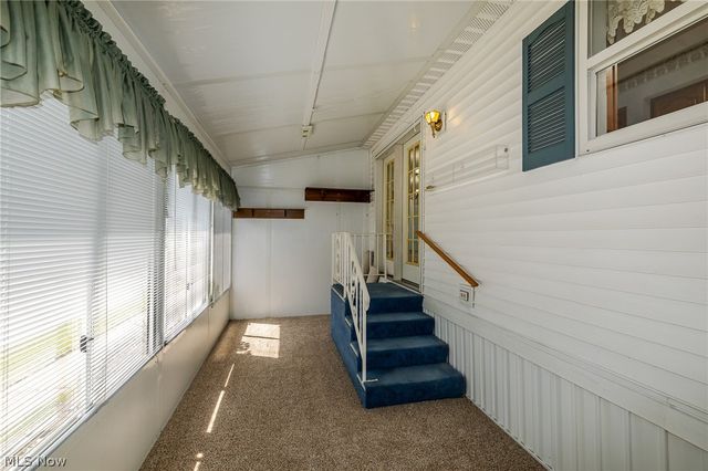 12 Jessica Lane, Olmsted Twp, OH 44138