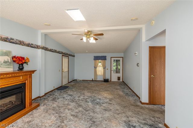 12 Jessica Lane, Olmsted Twp, OH 44138
