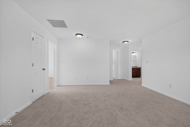 5115 Triple Crown Way, Indianapolis, IN 46237