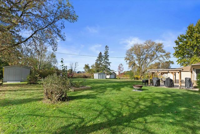 N58W18335 Juniper LANE, Menomonee Falls, WI 53051