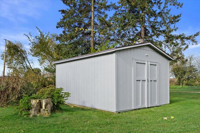 N58W18335 Juniper LANE, Menomonee Falls, WI 53051