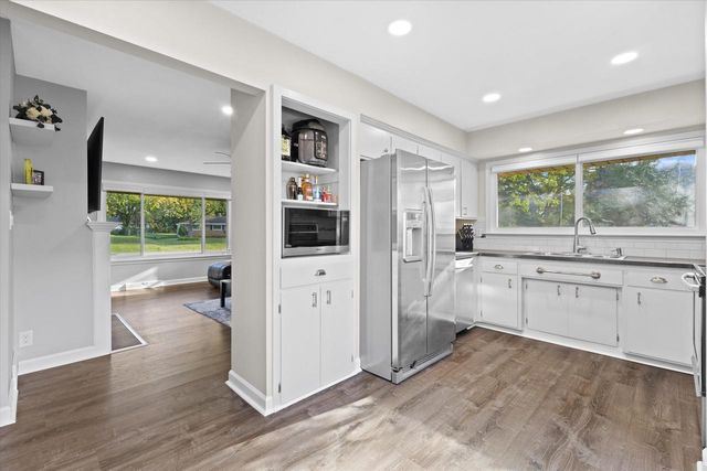 N58W18335 Juniper LANE, Menomonee Falls, WI 53051