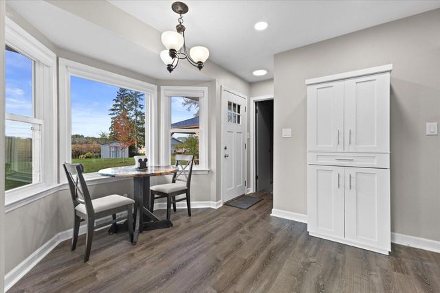 N58W18335 Juniper LANE, Menomonee Falls, WI 53051