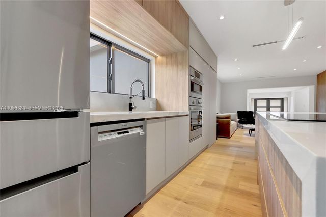 9048 Dickens Ave, Surfside, FL 33154