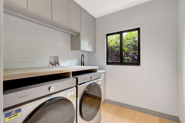 9048 Dickens Ave, Surfside, FL 33154