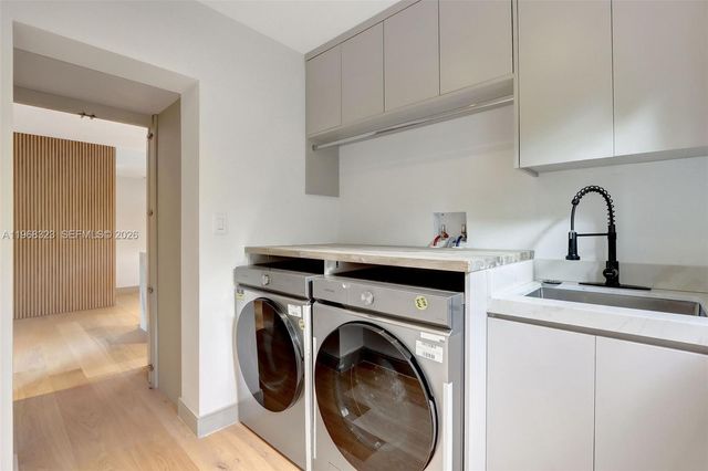 9048 Dickens Ave, Surfside, FL 33154