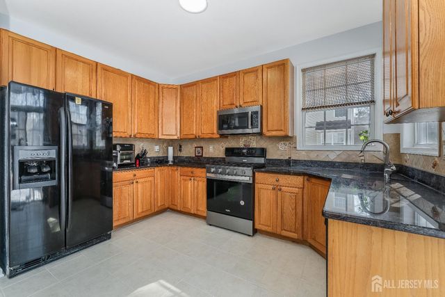 66 Tennyson Road, East Windsor, NJ 08520