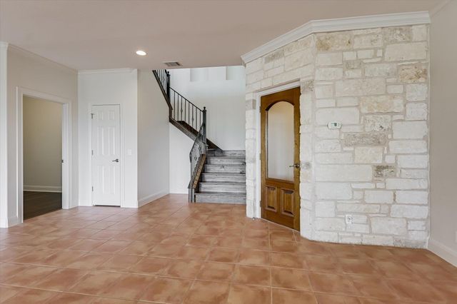 216 CORINTHIAN ST, Lakeway, TX 78734