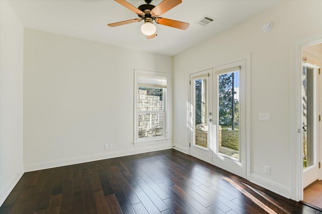 216 CORINTHIAN ST, Lakeway, TX 78734