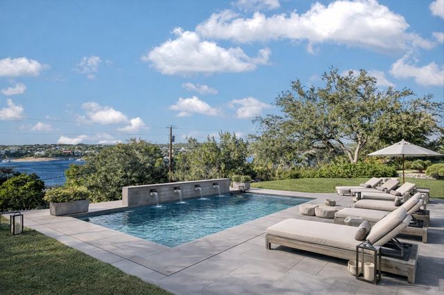 216 CORINTHIAN ST, Lakeway, TX 78734