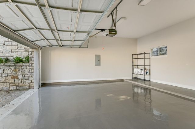 216 CORINTHIAN ST, Lakeway, TX 78734