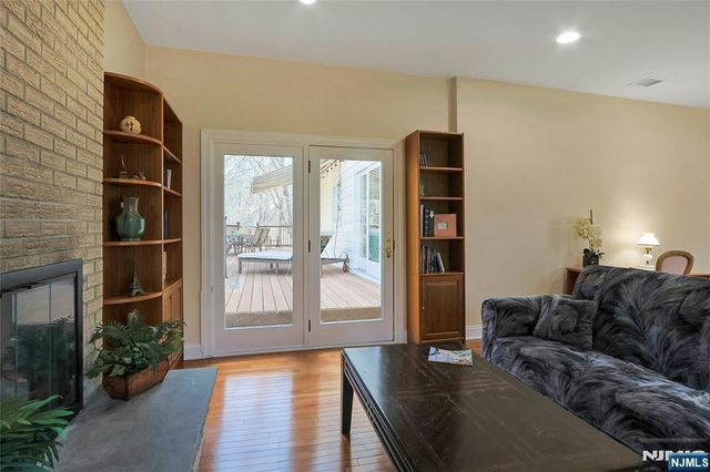 42-08 Cosgrove Court, Fair Lawn, NJ 07410