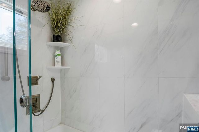 42-08 Cosgrove Court, Fair Lawn, NJ 07410