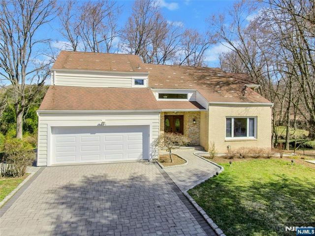 42-08 Cosgrove Court, Fair Lawn, NJ 07410