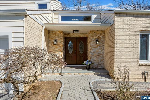 42-08 Cosgrove Court, Fair Lawn, NJ 07410