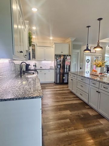 176 Post Oak Ln, Smithville, TN 37166