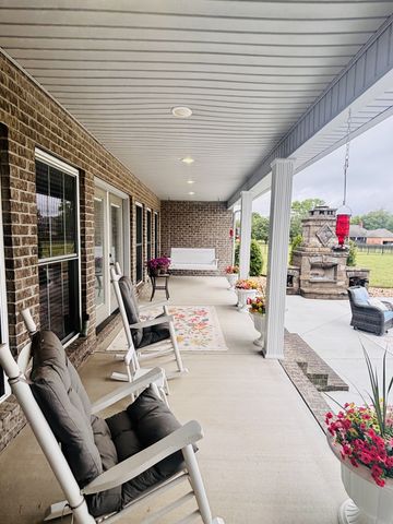 176 Post Oak Ln, Smithville, TN 37166