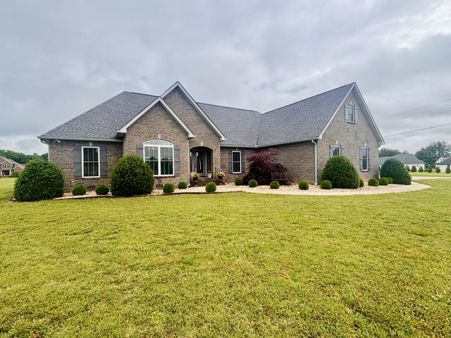 176 Post Oak Ln, Smithville, TN 37166