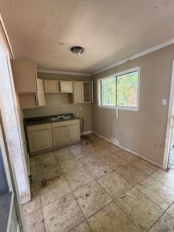 6127 Pontotoc St, Baton Rouge, LA 70812