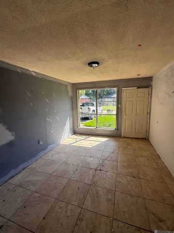 6127 Pontotoc St, Baton Rouge, LA 70812