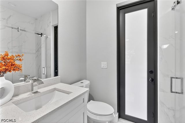 118 NW 2nd AVE, Cape Coral, FL 33993