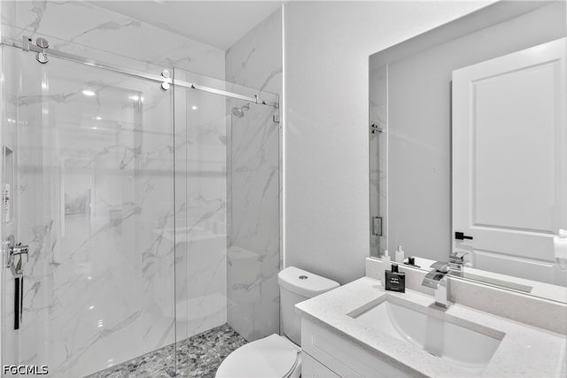 118 NW 2nd AVE, Cape Coral, FL 33993