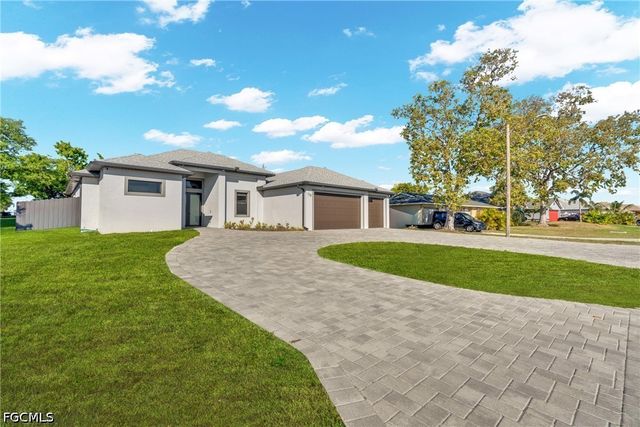 118 NW 2nd AVE, Cape Coral, FL 33993