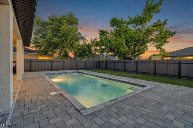 118 NW 2nd AVE, Cape Coral, FL 33993