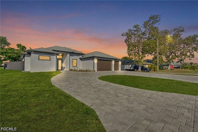 118 NW 2nd AVE, Cape Coral, FL 33993