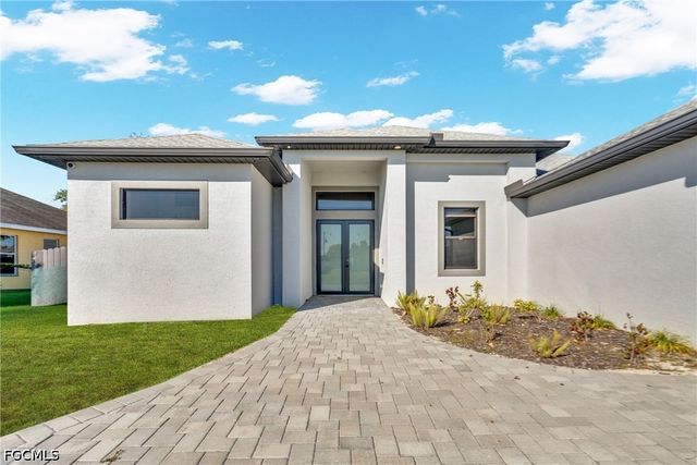 118 NW 2nd AVE, Cape Coral, FL 33993