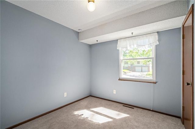 13020 S Raintree Drive, Olathe, KS 66062