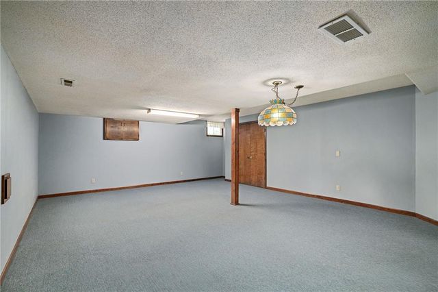 13020 S Raintree Drive, Olathe, KS 66062