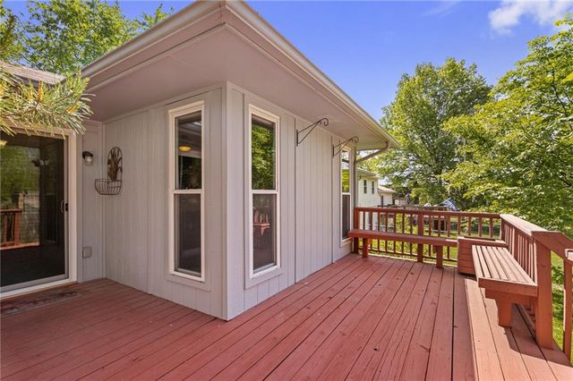 13020 S Raintree Drive, Olathe, KS 66062